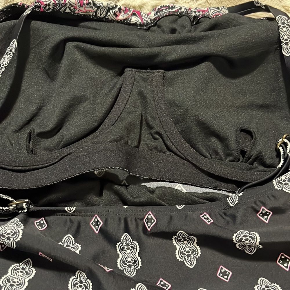 ISLAND ESCAPE White Sands Cali Printed Tankini Top - Picture 6 of 8